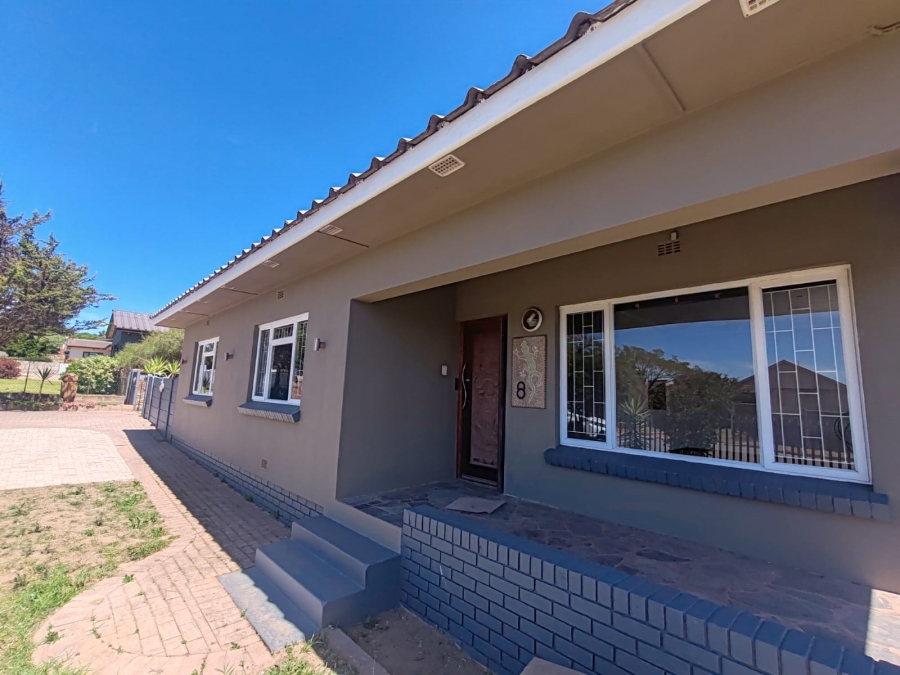 5 Bedroom Property for Sale in Vredenburg Western Cape